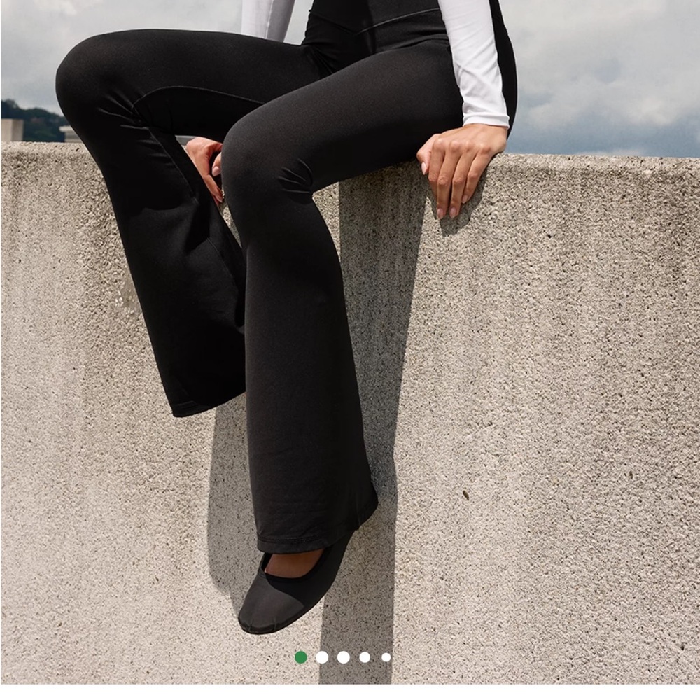 OFFLINE By Aerie Real Me High Waisted Crossover Flare Legging